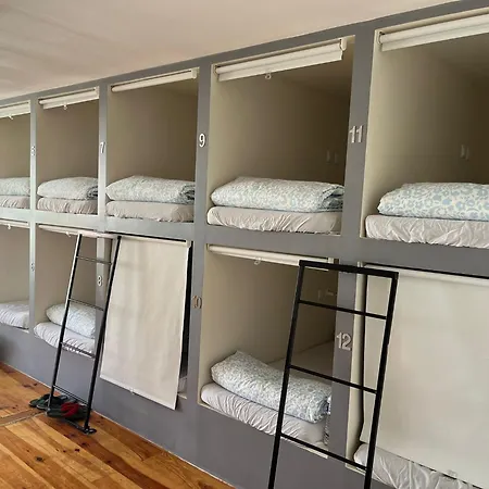 Daora Beds Albergue