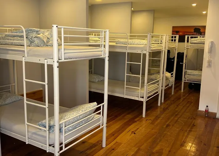 Daora Beds Albergue